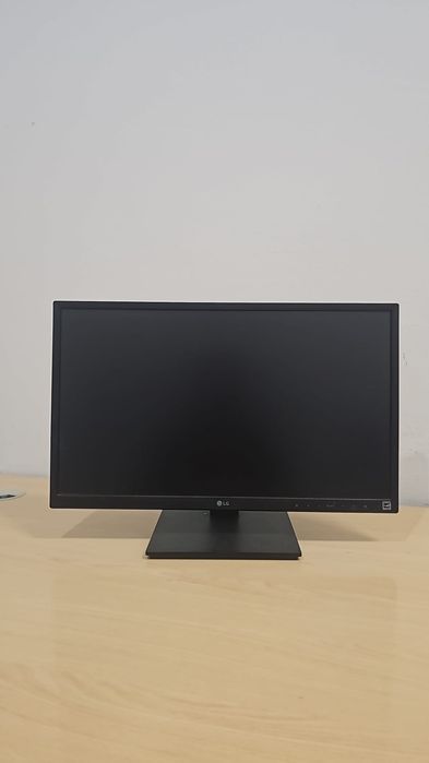 Monitor LG 24' stan bardzo dobry