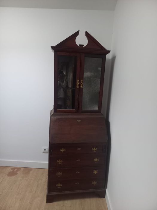 Movel com escrivaninha