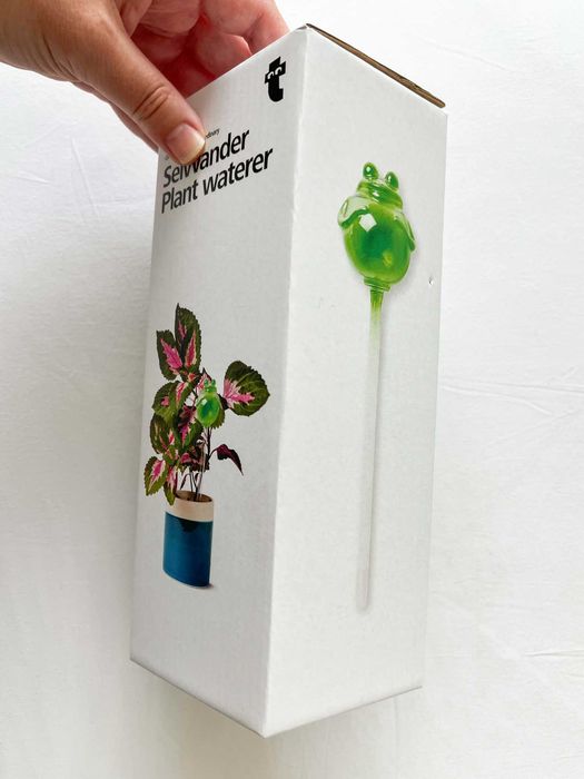 Sapo decorativo em vidro para rega de vasos a conta-gotas TIGER