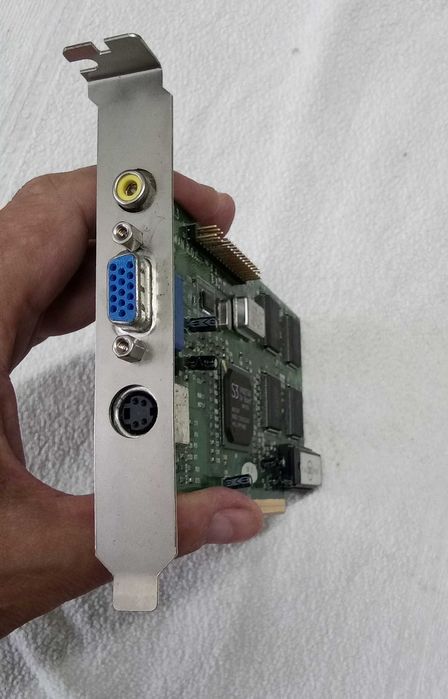 [PC Vintage] Placa gráfica S3 GX2 - AGP