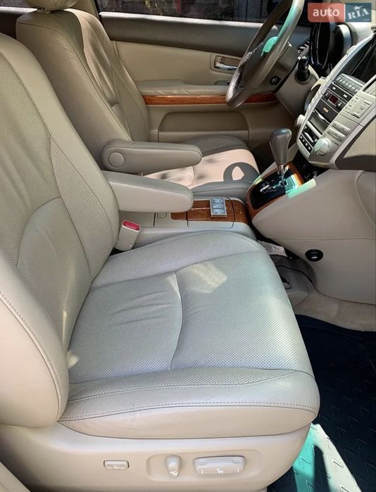 Срочно!!! Lexus RX330 2005г
