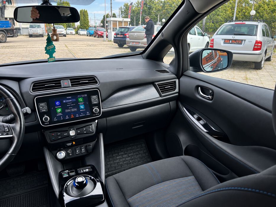 Nissan Leaf 62 kwh