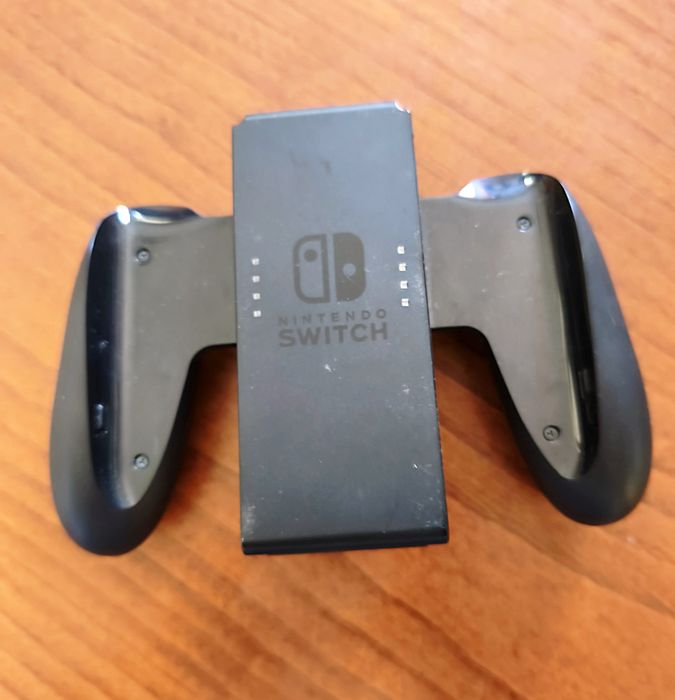 Nintendo Switch completa com jogo de oferta