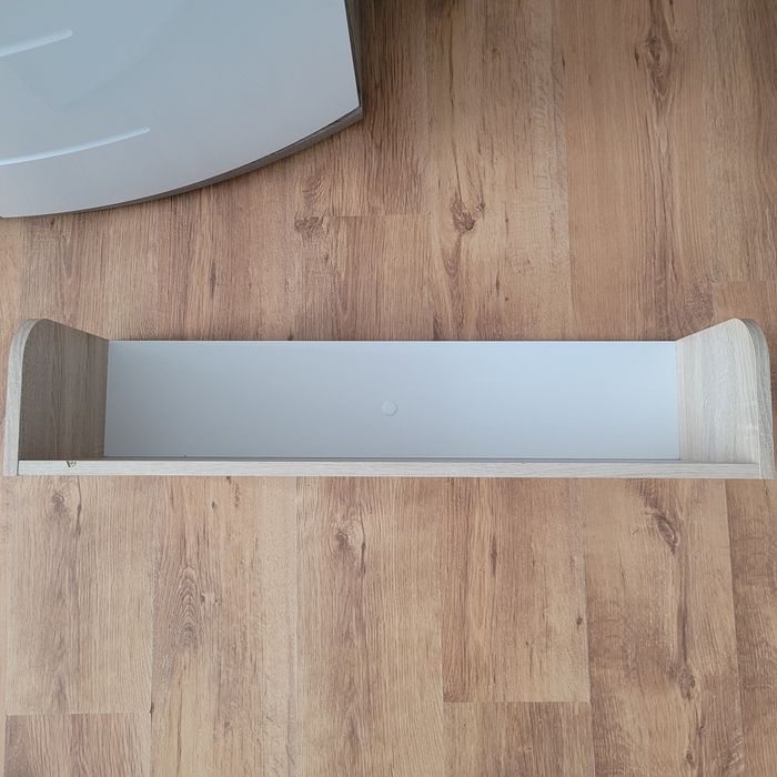 Wisząca półka  ścienna