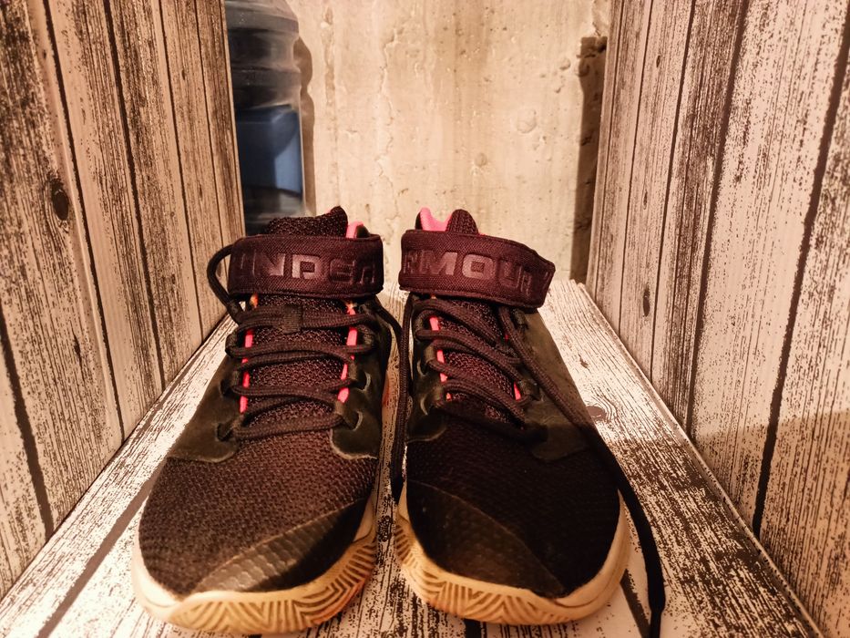 Chłopięce buty do koszykówki NWT Under Armour Get B Zee DWIE PARY oryg
