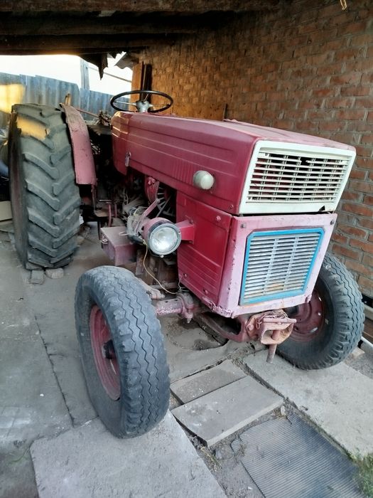 Трактор универсал у-445