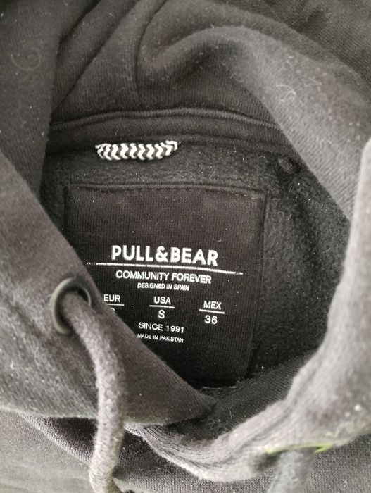 PULL & BEAR. Bluza męska z kapturem.