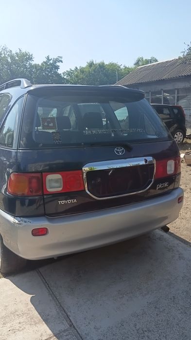 Разборка Toyota Picnic