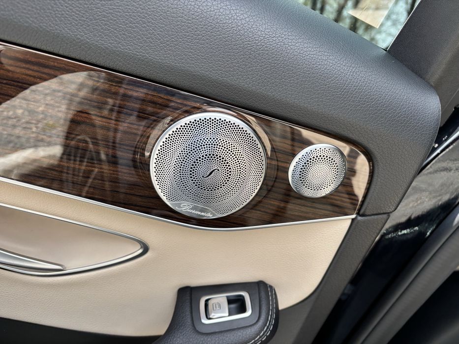 Mercedes-Benz C-Class 2018 VIN 55SWF8DB2KU287542 фото оголошення 12 з 23