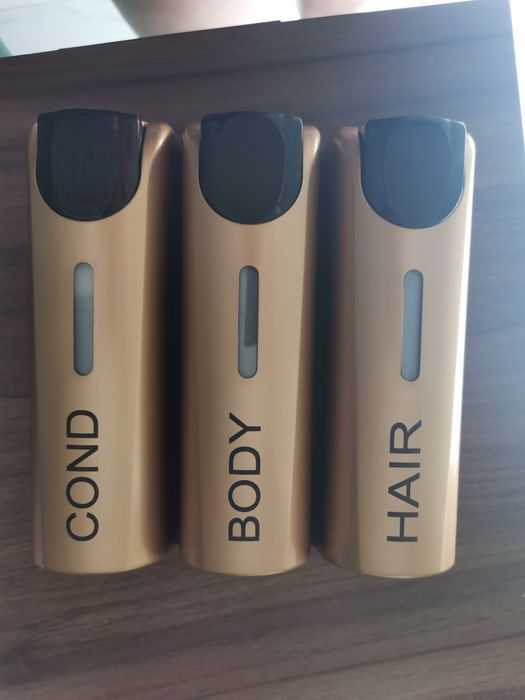 2 dispenser sets429087024438978560