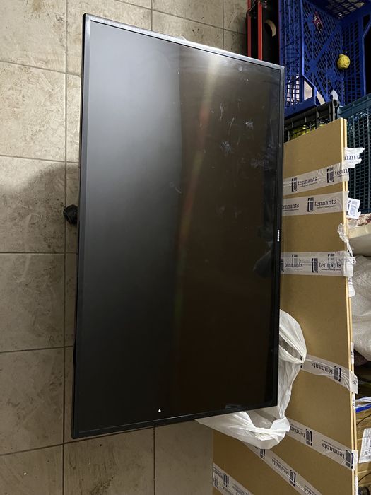 TV Samsung UE40KU6020K на запчастини бита матриця