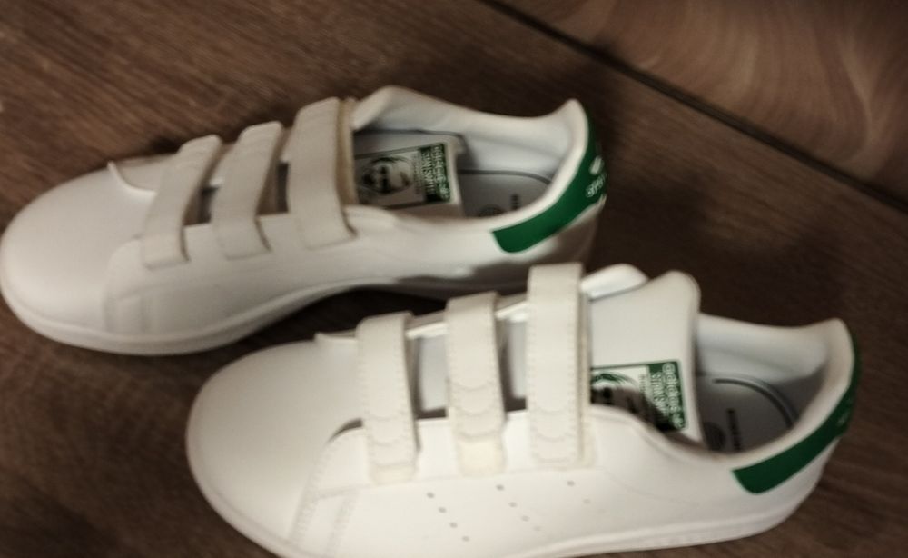 Кросівки ADIDAS  STAN SMITH  35 р