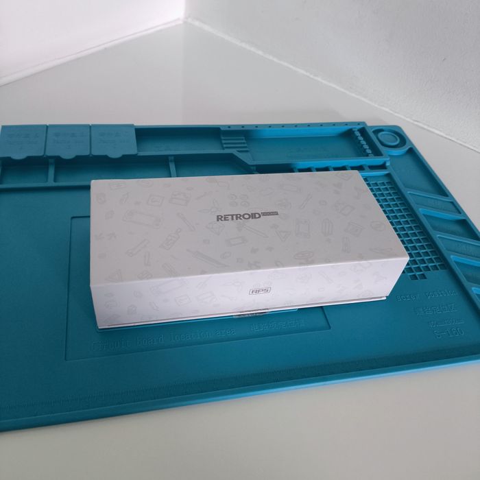 Retroid Pocket 5 384GB + Extras