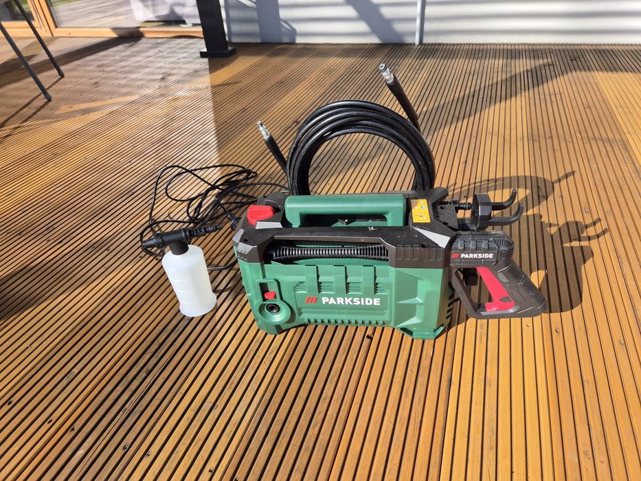 Myjka cisnieniowa Parkside PHDS 110 B2 Silent karcher
