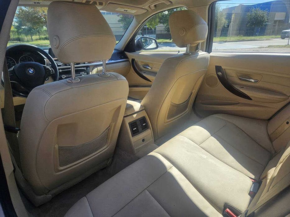 BMW 3 Series 320i xDrive      2014