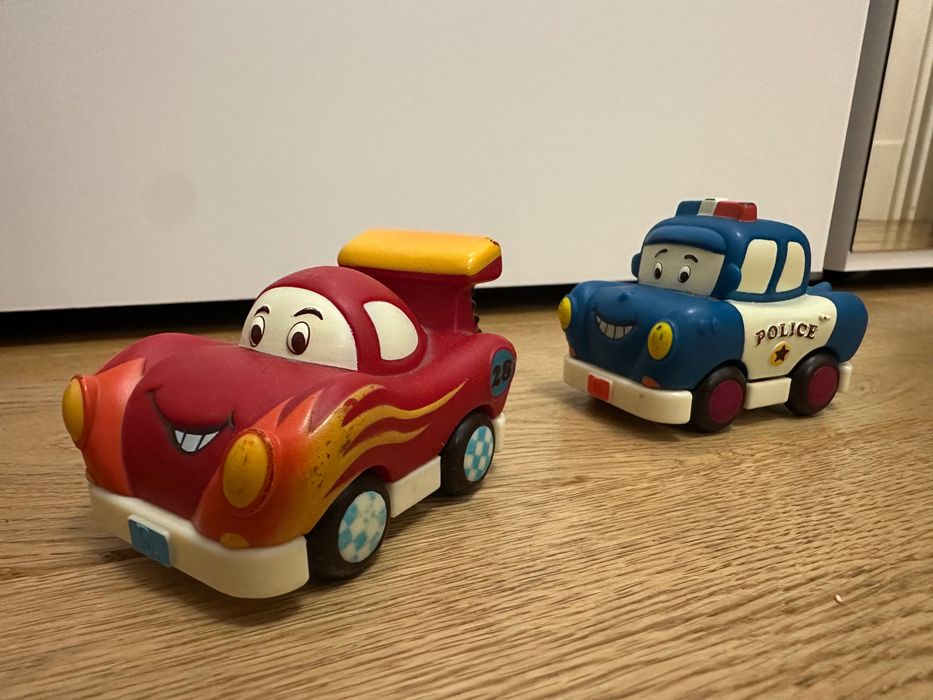 B. Toys, Wheeee-ls Autka z napędem 2 szt + 1 piankowy