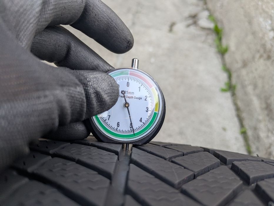 Bridgestone Blizzak LM005 255/40/18 opony zimowe 2023r 5 mm WYSYŁKA =30 zł
