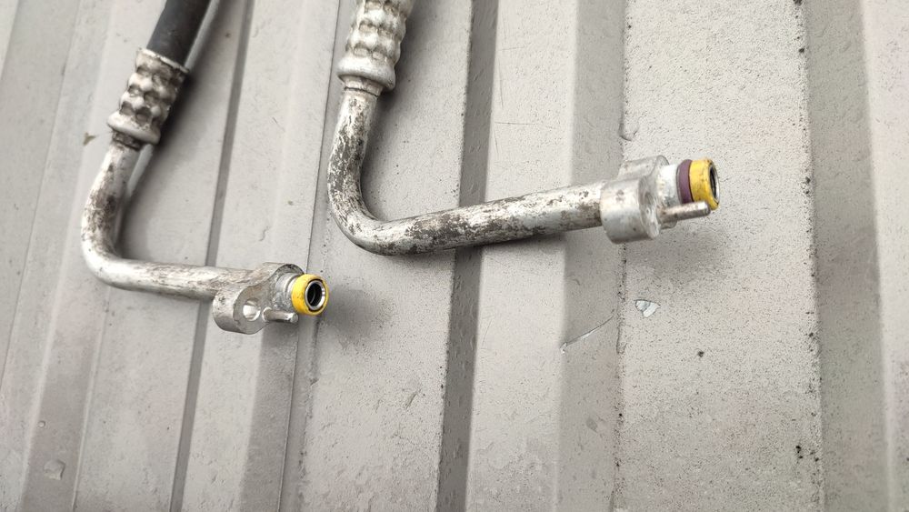 Трубка кондиціонера MB W212 A2078303015