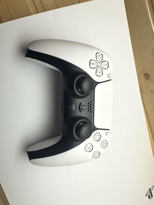 Консоль PlayStation 5