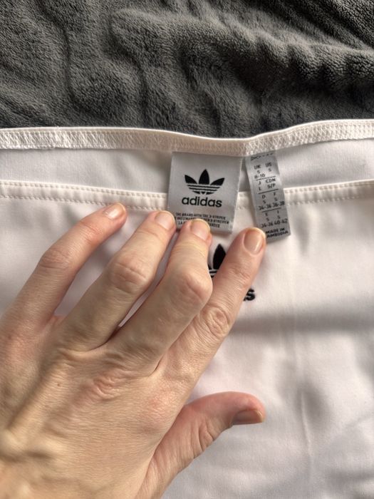 Кроп топ білий adidas