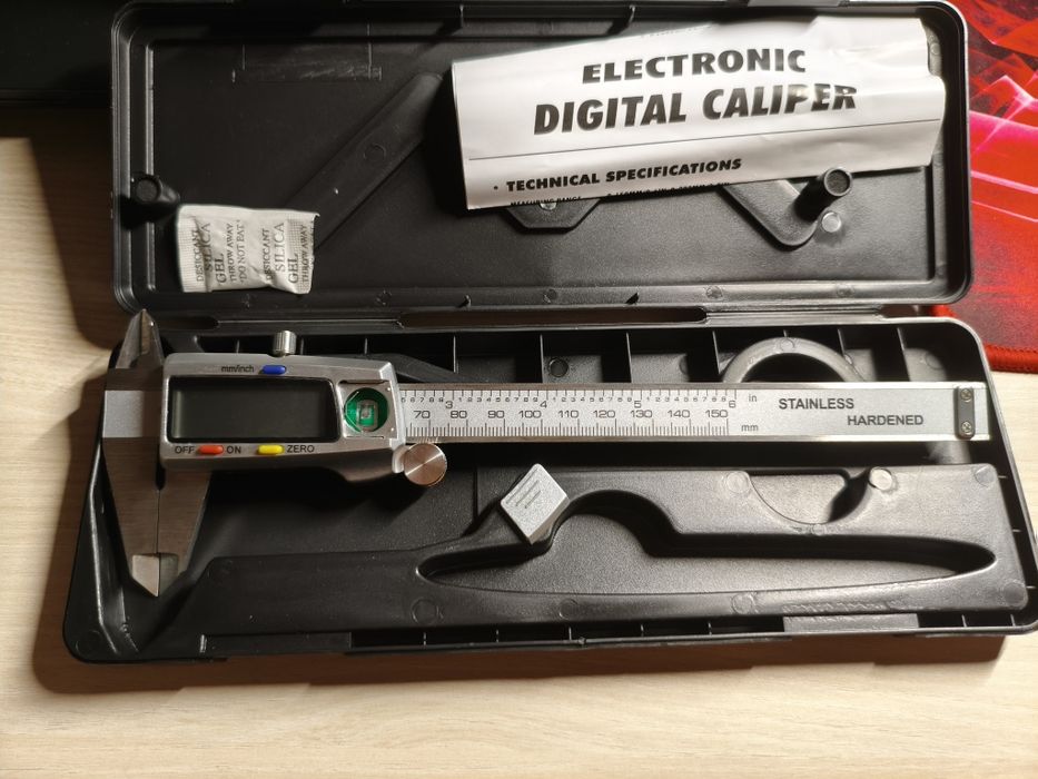 Suwmiarka elektroniczna (150mm, 6inch)