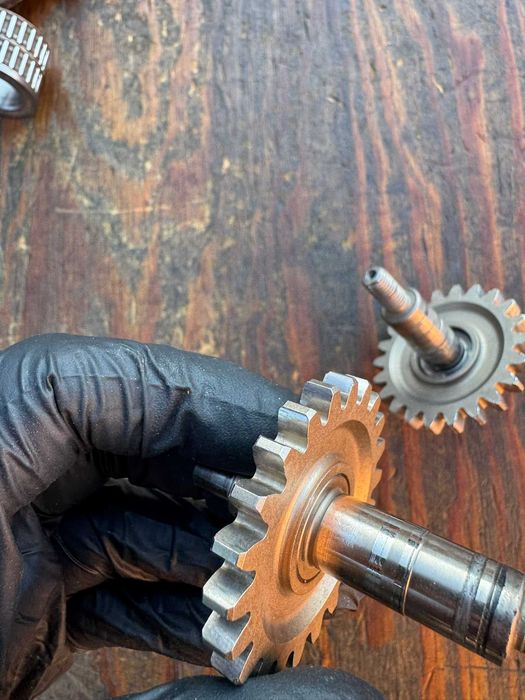 kpl docisk pokrywa programator pompa wody mocow honda crf 250 r 04-09