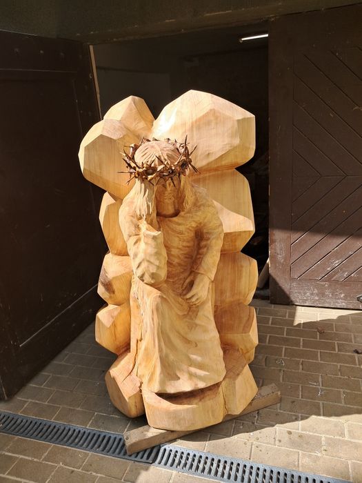 Jezus Frasobliwy rzeźba z drewna