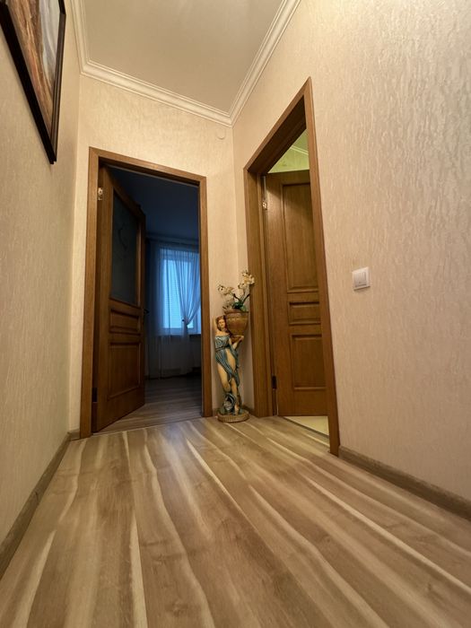 Облаштований, новий Будинок з меблями та технікою.