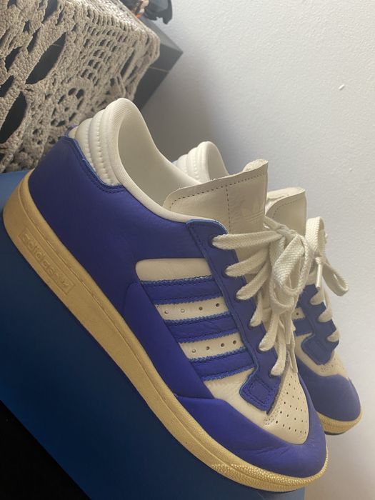 Tenis addidas Semi novo