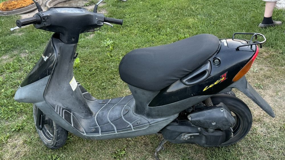 Продам скутер Suzuki