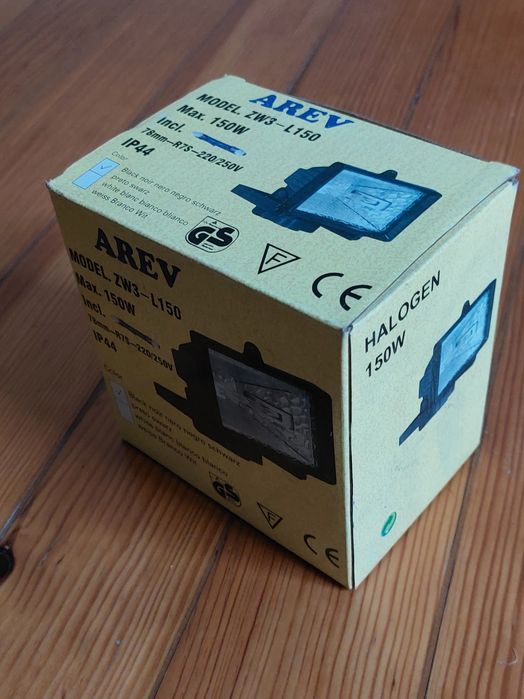 PROJECTOR AREV 150W Exterior, inclui lâmpada