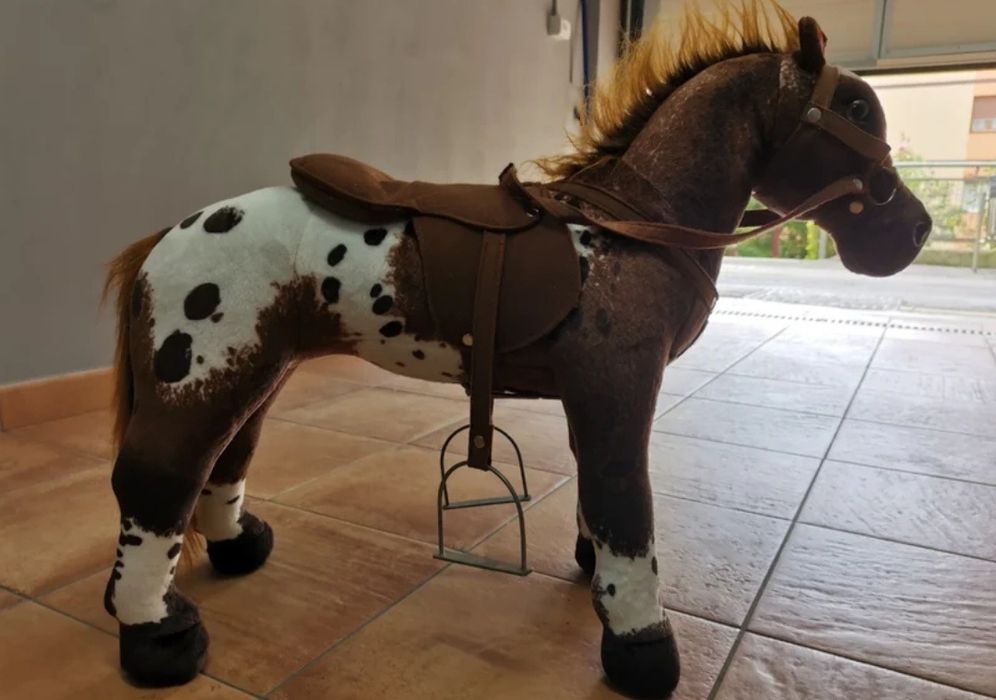 Cavalo de pelúcia