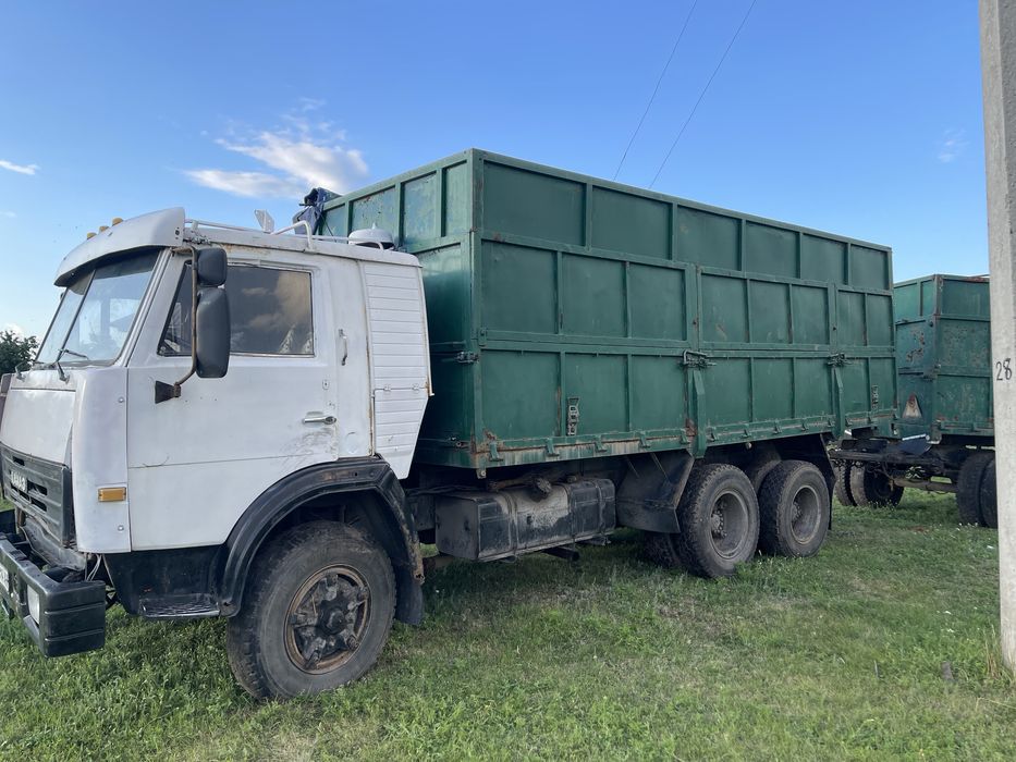 КамАЗ бортовий 53212