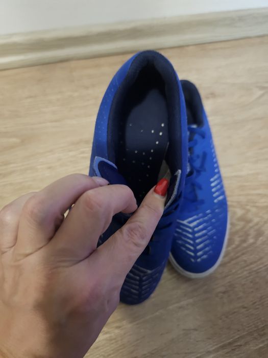 Męskie buty typu halówki