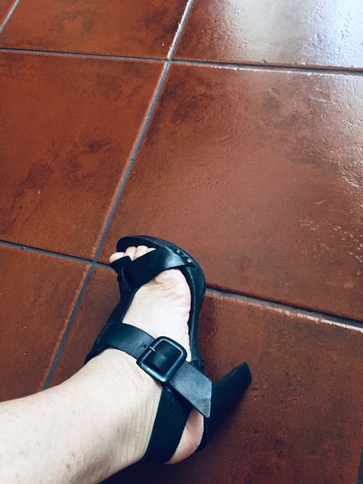 Sandális 37 PELE  (como novas)