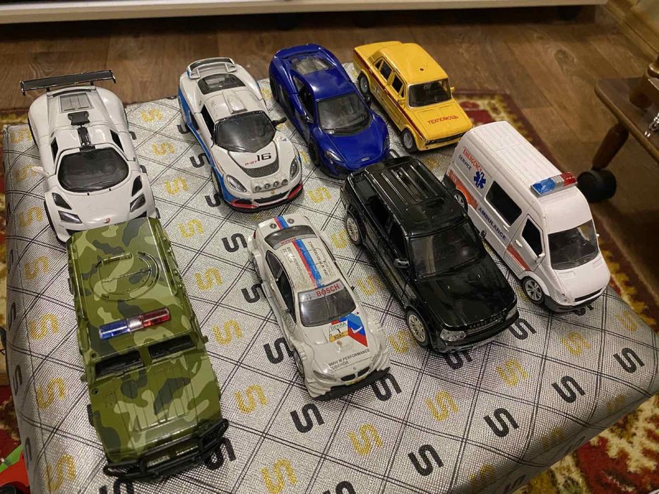 Машинки на любий смак