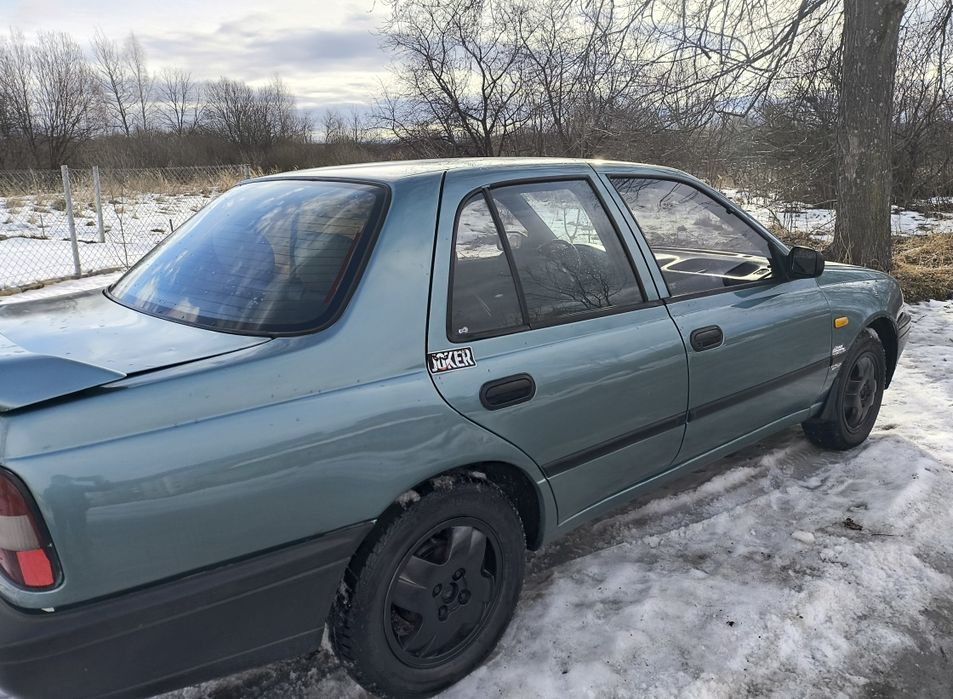 Nissan Sunny 1.4 бензин в чудовому стані авто машина Нісан санні