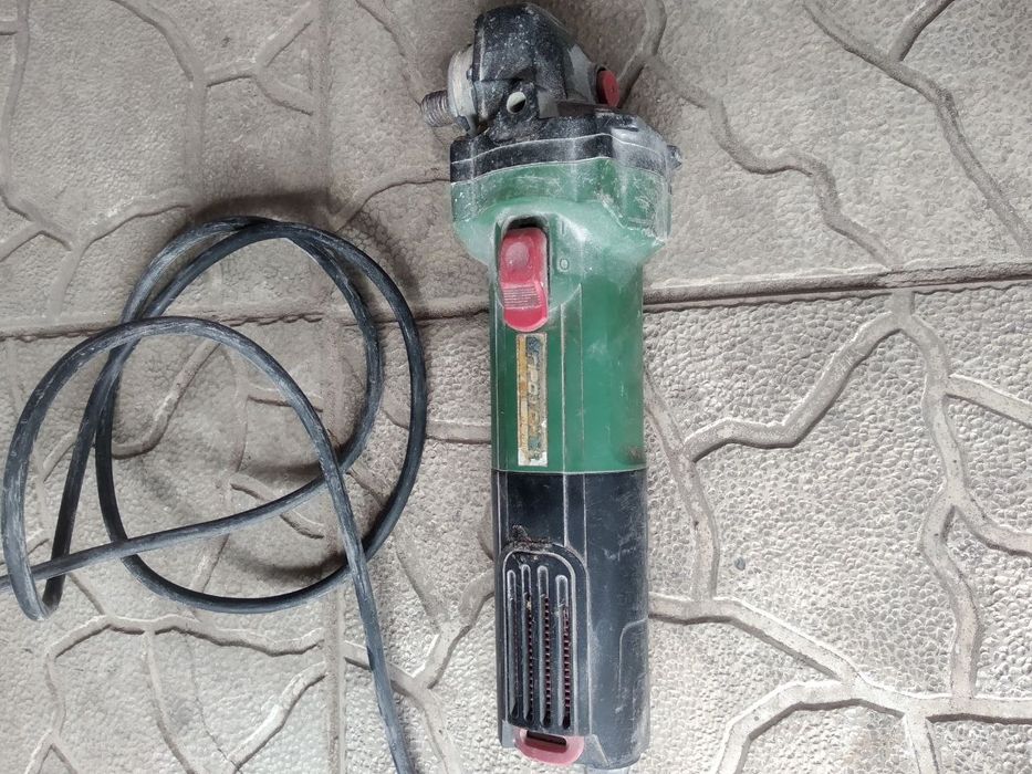 Паркетная пила Black+Decker