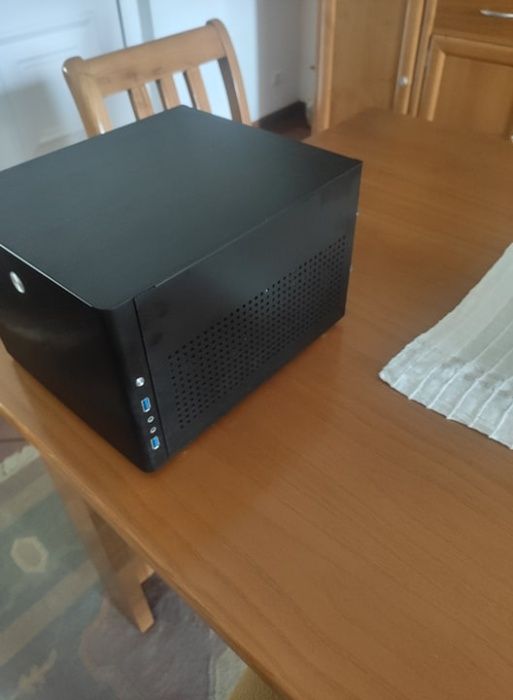 Computador Desktop micro-atx