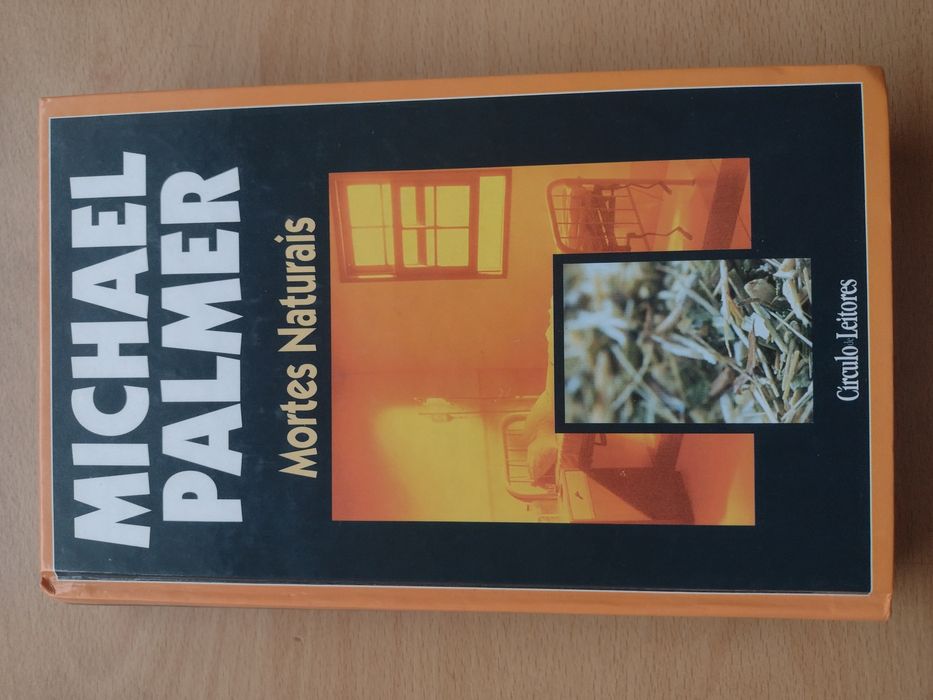 Livro (capa dura)  "Mortes Naturais" de Michael Palmer