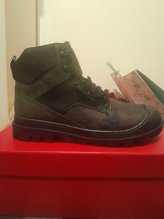 Botas Hugo Boss padrão tropa
