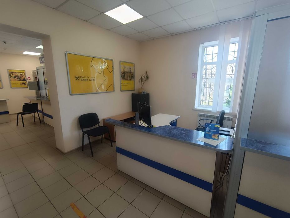 Нежитлові приміщення в одноповерховій будівлі, площею 144,2 кв.м. - More