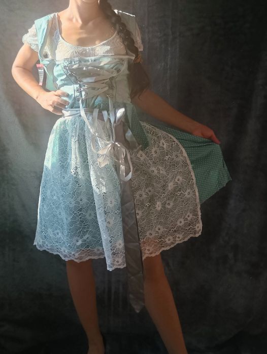 Sukienka bawarska Dirndl tradycyjny strój ludowy