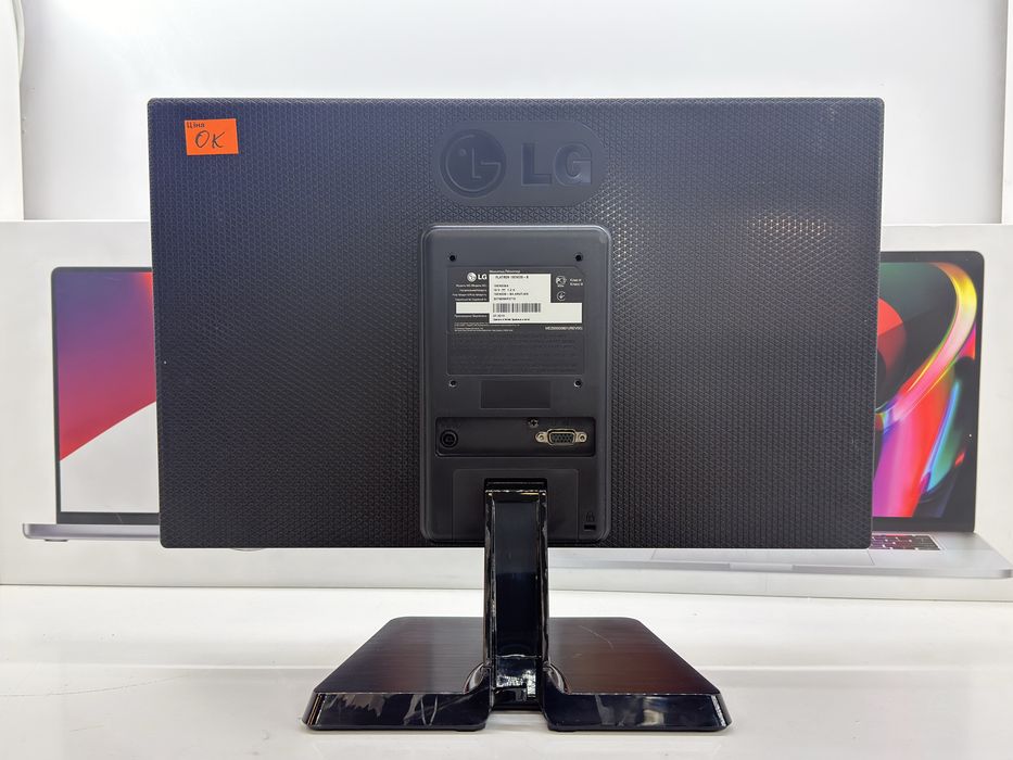 Монітор LG Flatron 19EN33S / 19" (1366x768) TN / VGA