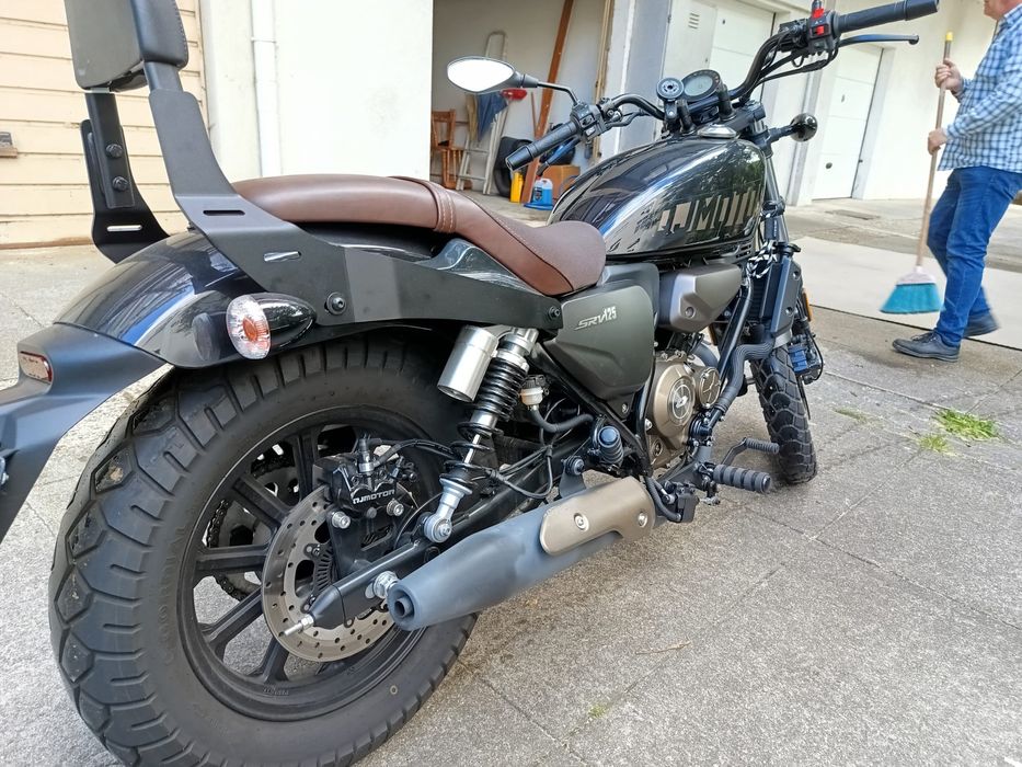 QJ Motor SRV 125
