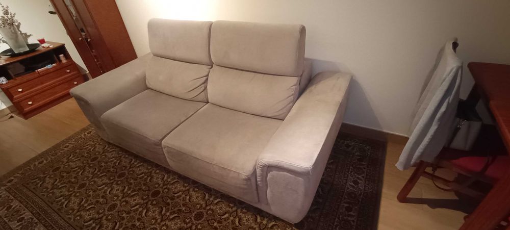 Sofá cinzento extensível