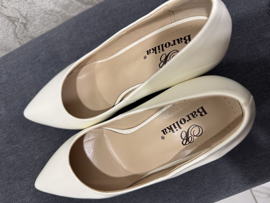 Весільні туфлі 36 р