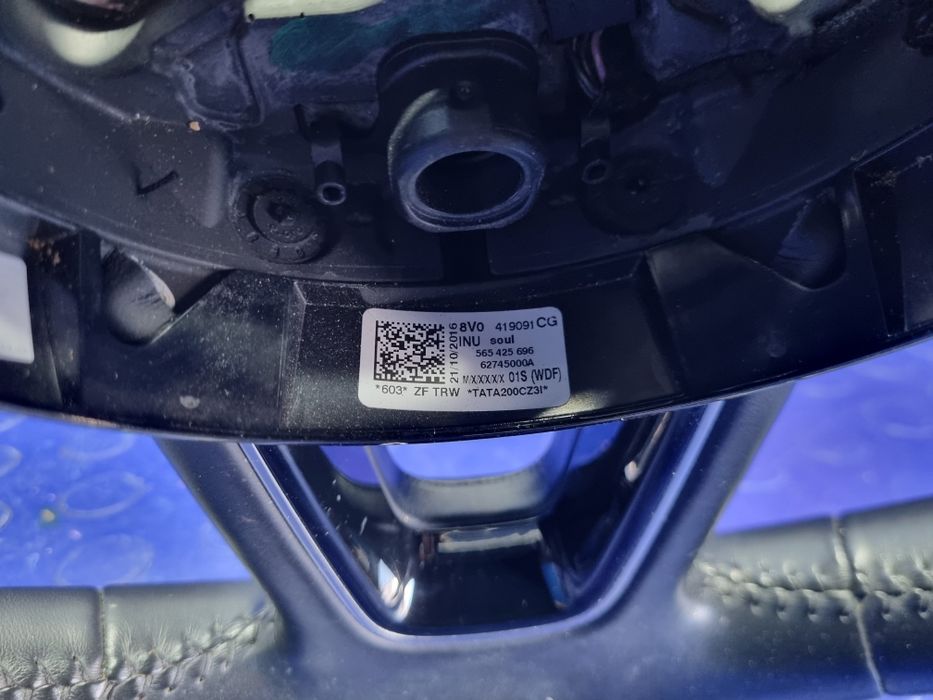 KIEROWNICA multifunkcyjna SKÓRZANA kompletna AUDI A3 8V oryginał | 8V0419091CG