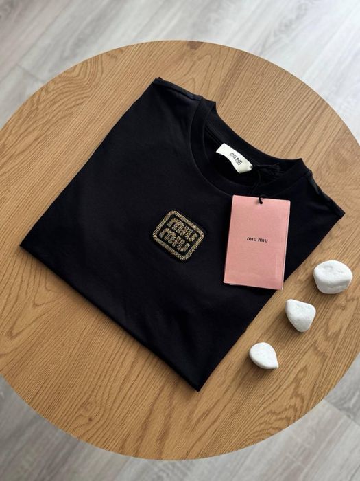 Розпродаж жіночої футболкт Miu Miu