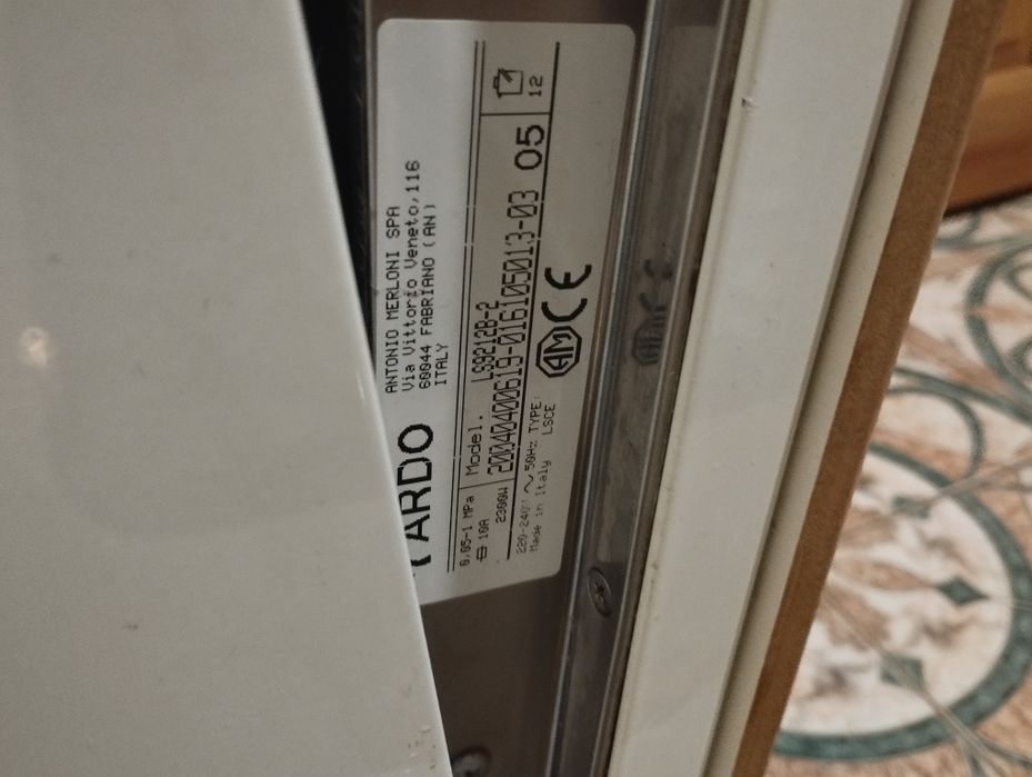 Посудомийку продам потребує ремонту